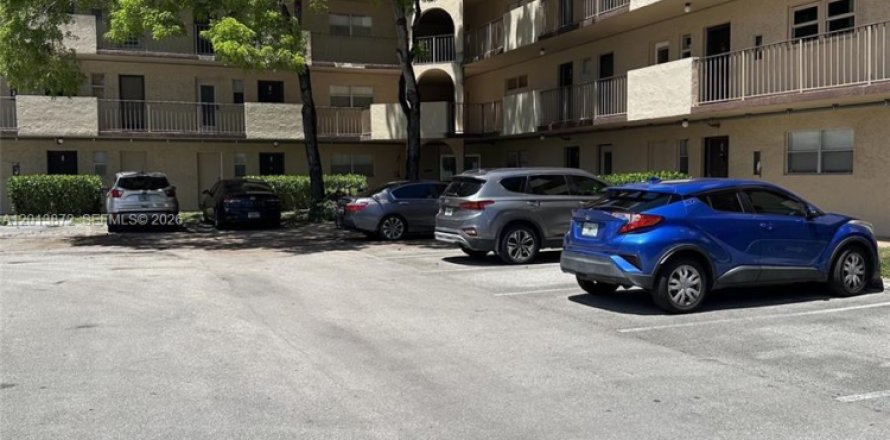 Condo à Lauderhill, Floride, 1 chambre  № 2076013