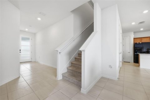 House in Orlando, Florida 5 bedrooms, 244.8 sq.m. № 2216376 - photo 29