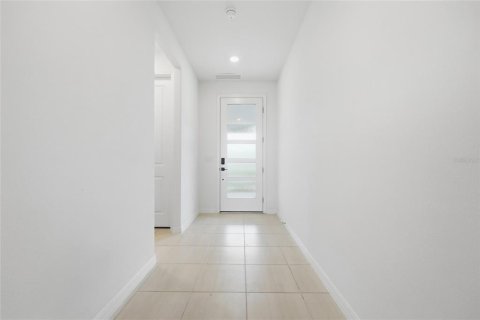 House in Orlando, Florida 5 bedrooms, 244.8 sq.m. № 2216376 - photo 16