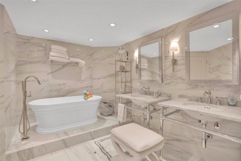 Condominio en alquiler en Aventura, Florida, 2 dormitorios, 185.8 m2 № 1946318 - foto 4