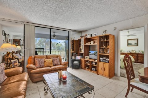 Condo in Margate, Florida, 2 bedrooms  № 2064296 - photo 4