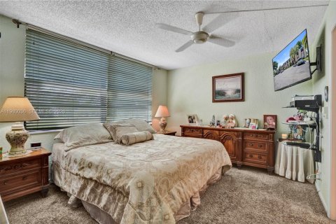 Condo in Margate, Florida, 2 bedrooms  № 2064296 - photo 7