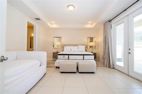 House in Orlando, Florida 6 bedrooms, 501.11 sq.m. № 1740371 - photo 29