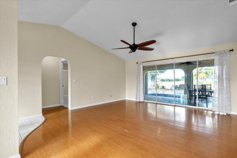 House in Rotonda, Florida 3 bedrooms, 192.12 sq.m. № 2128260 - photo 15