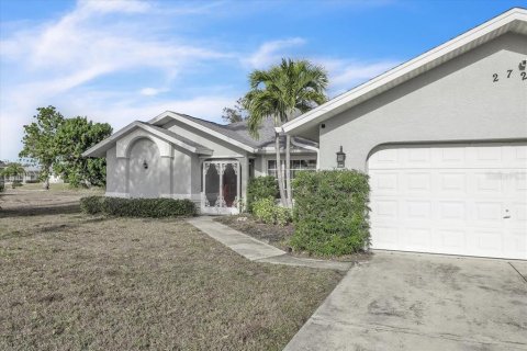 House in Rotonda, Florida 3 bedrooms, 192.12 sq.m. № 2128260 - photo 6