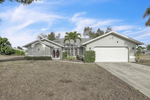 House in Rotonda, Florida 3 bedrooms, 192.12 sq.m. № 2128260 - photo 4
