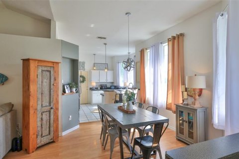 House in Palm Coast, Florida 3 bedrooms, 130.53 sq.m. № 1887080 - photo 10
