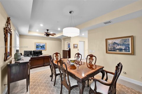 Townhouse in Hollywood, Florida 4 bedrooms, 299.89 sq.m. № 2052909 - photo 15