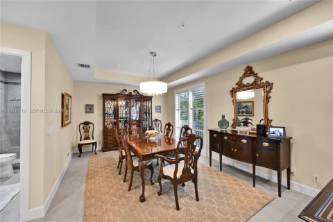 Townhouse in Hollywood, Florida 4 bedrooms, 299.89 sq.m. № 2052909 - photo 13