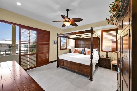 Townhouse in Hollywood, Florida 4 bedrooms, 299.89 sq.m. № 2052909 - photo 27