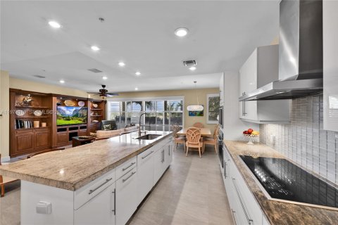 Townhouse in Hollywood, Florida 4 bedrooms, 299.89 sq.m. № 2052909 - photo 23