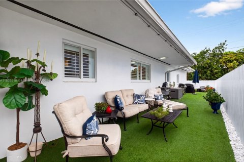 Casa en venta en Miami Shores, Florida, 3 dormitorios, 169.45 m2 № 1814564 - foto 6