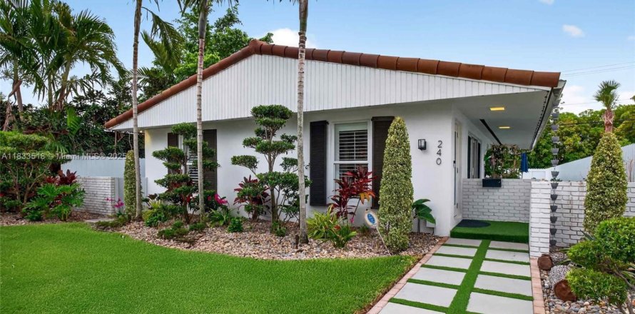 Casa en Miami Shores, Florida 3 dormitorios, 169.45 m2 № 1814564