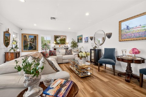 Casa en venta en Miami Shores, Florida, 3 dormitorios, 169.45 m2 № 1814564 - foto 26