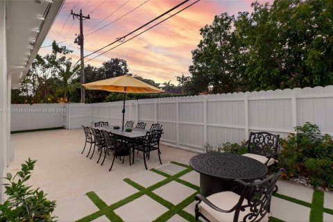 Casa en venta en Miami Shores, Florida, 3 dormitorios, 169.45 m2 № 1814564 - foto 9