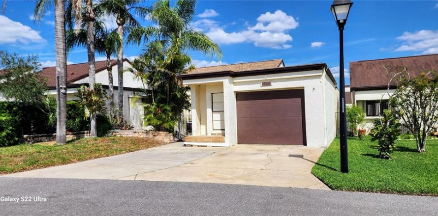 Villa ou maison à New Port Richey, Floride 2 chambres, 120.77 m2 № 1618077