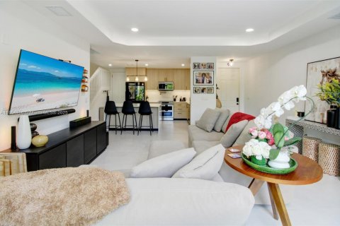 Купить виллу или дом в Катлер-Бей, Флорида 3 спальни, 184.69м2, № 1958189 - фото 11