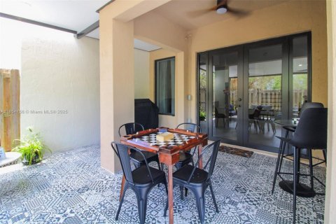 Купить виллу или дом в Катлер-Бей, Флорида 3 спальни, 184.69м2, № 1958189 - фото 25