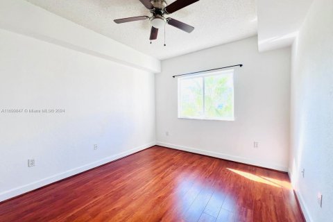 Copropriété à vendre à South Miami, Floride: 3 chambres, 108.14 m2 № 1959010 - photo 12