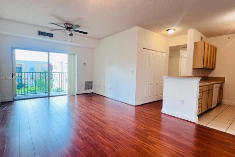 Copropriété à vendre à South Miami, Floride: 3 chambres, 108.14 m2 № 1959010 - photo 4