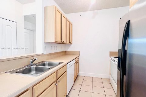 Copropriété à vendre à South Miami, Floride: 3 chambres, 108.14 m2 № 1959010 - photo 14