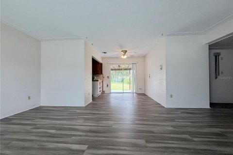 Villa ou maison à louer à Seminole, Floride: 2 chambres, 86.96 m2 № 2383878 - photo 13