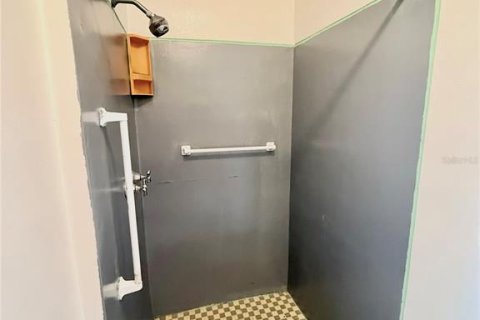 Villa ou maison à louer à Seminole, Floride: 2 chambres, 86.96 m2 № 2383878 - photo 4