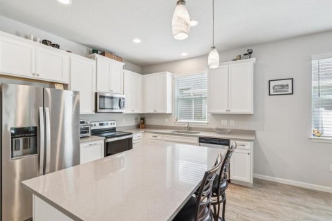 House in Riverview, Florida 3 bedrooms, 162.76 sq.m. № 1879613 - photo 5