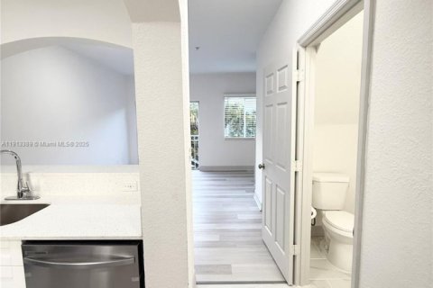 Copropriété à louer à Miami, Floride: 2 chambres, 87.33 m2 № 2080121 - photo 5