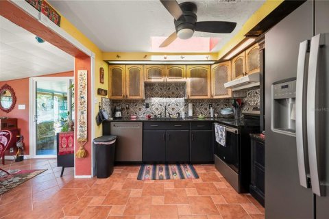 House in Punta Gorda, Florida 3 bedrooms, 100.15 sq.m. № 1767692 - photo 9