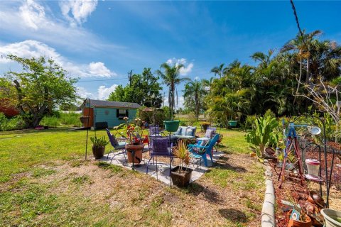 House in Punta Gorda, Florida 3 bedrooms, 100.15 sq.m. № 1767692 - photo 22