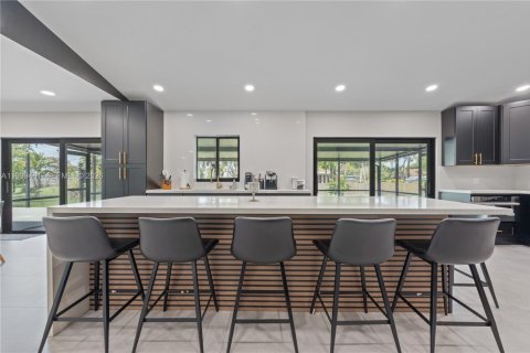 Купить виллу или дом в Катлер-Бей, Флорида 3 спальни, 169.64м2, № 2065263 - фото 13