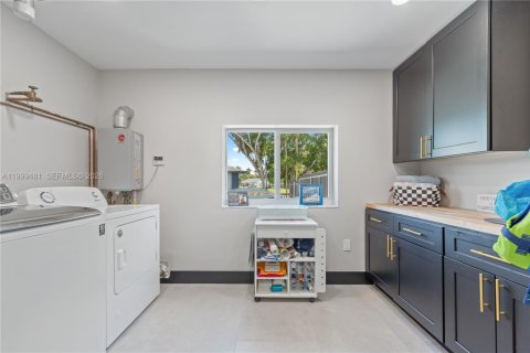 Купить виллу или дом в Катлер-Бей, Флорида 3 спальни, 169.64м2, № 2065263 - фото 28