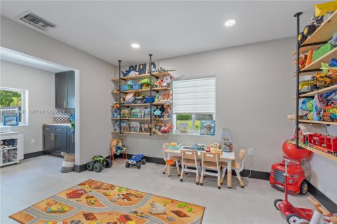 Купить виллу или дом в Катлер-Бей, Флорида 3 спальни, 169.64м2, № 2065263 - фото 25