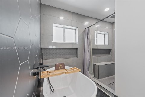 Купить виллу или дом в Катлер-Бей, Флорида 3 спальни, 169.64м2, № 2065263 - фото 20