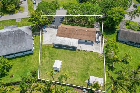 Купить виллу или дом в Катлер-Бей, Флорида 3 спальни, 169.64м2, № 2065263 - фото 3