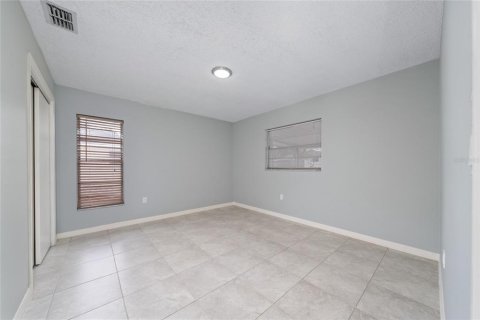 House in Sebring, Florida 2 bedrooms, 134.62 sq.m. № 2166124 - photo 10