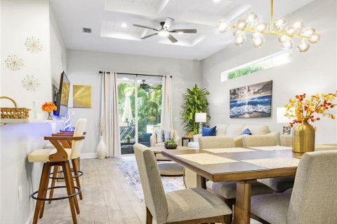Immobilier commercial à vendre à Sarasota, Floride: 6 chambres, 227.61 m2 № 2266443 - photo 22