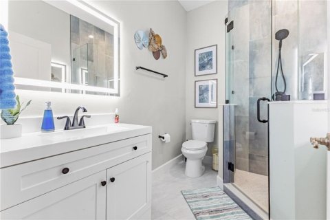 Immobilier commercial à vendre à Sarasota, Floride: 6 chambres, 227.61 m2 № 2266443 - photo 12