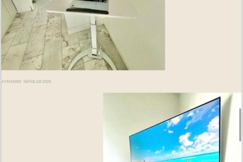 Condo in Miami Beach, Florida, 1 bedroom № 2030943 - photo 9