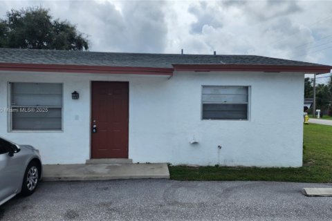 Immobilier commercial à vendre à Palm Beach Gardens, Floride: 224.08 m2 № 1875461 - photo 11