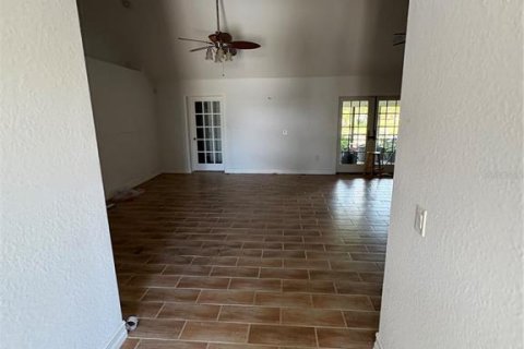 House in Punta Gorda, Florida 4 bedrooms, 178.19 sq.m. № 2220507 - photo 30