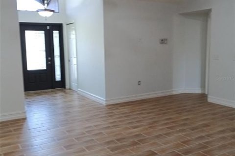 House in Punta Gorda, Florida 4 bedrooms, 178.19 sq.m. № 2220507 - photo 20