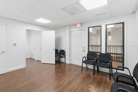 Commercial property in Kissimmee, Florida 129.69 sq.m. № 2218100 - photo 7
