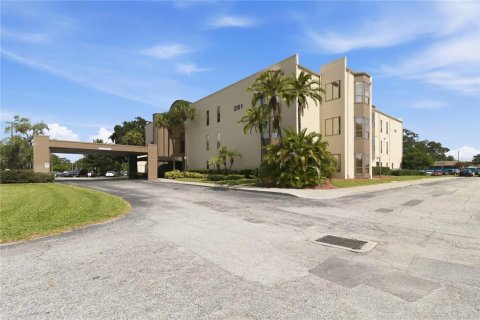 Commercial property in Kissimmee, Florida 129.69 sq.m. № 2218100 - photo 2