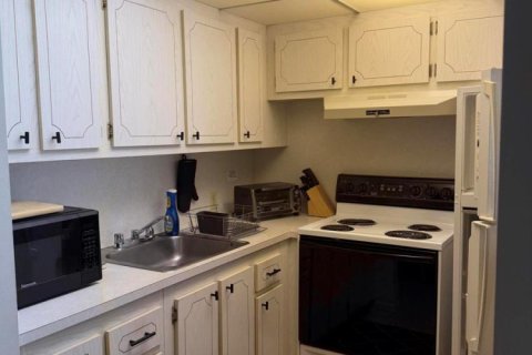 Condo in Boca Raton, Florida, 1 bedroom № 2241572 - photo 9