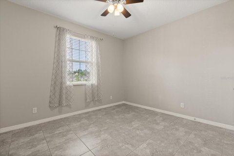 Villa ou maison à vendre à Apopka, Floride: 5 chambres, 250 m2 № 2101563 - photo 14
