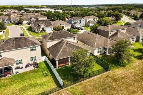 Villa ou maison à vendre à Apopka, Floride: 5 chambres, 250 m2 № 2101563 - photo 3