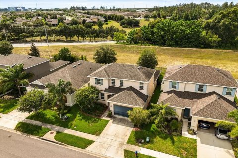 Villa ou maison à vendre à Apopka, Floride: 5 chambres, 250 m2 № 2101563 - photo 2