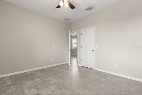 Villa ou maison à vendre à Apopka, Floride: 5 chambres, 250 m2 № 2101563 - photo 16
